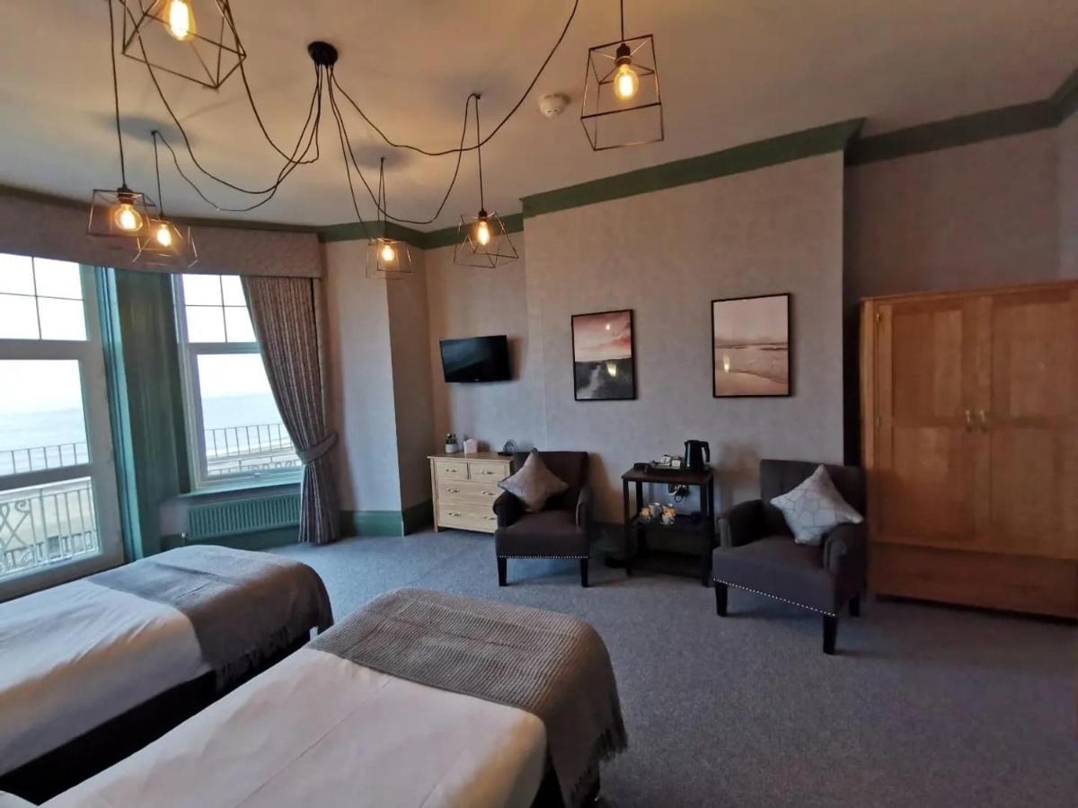 Victoria Hotel